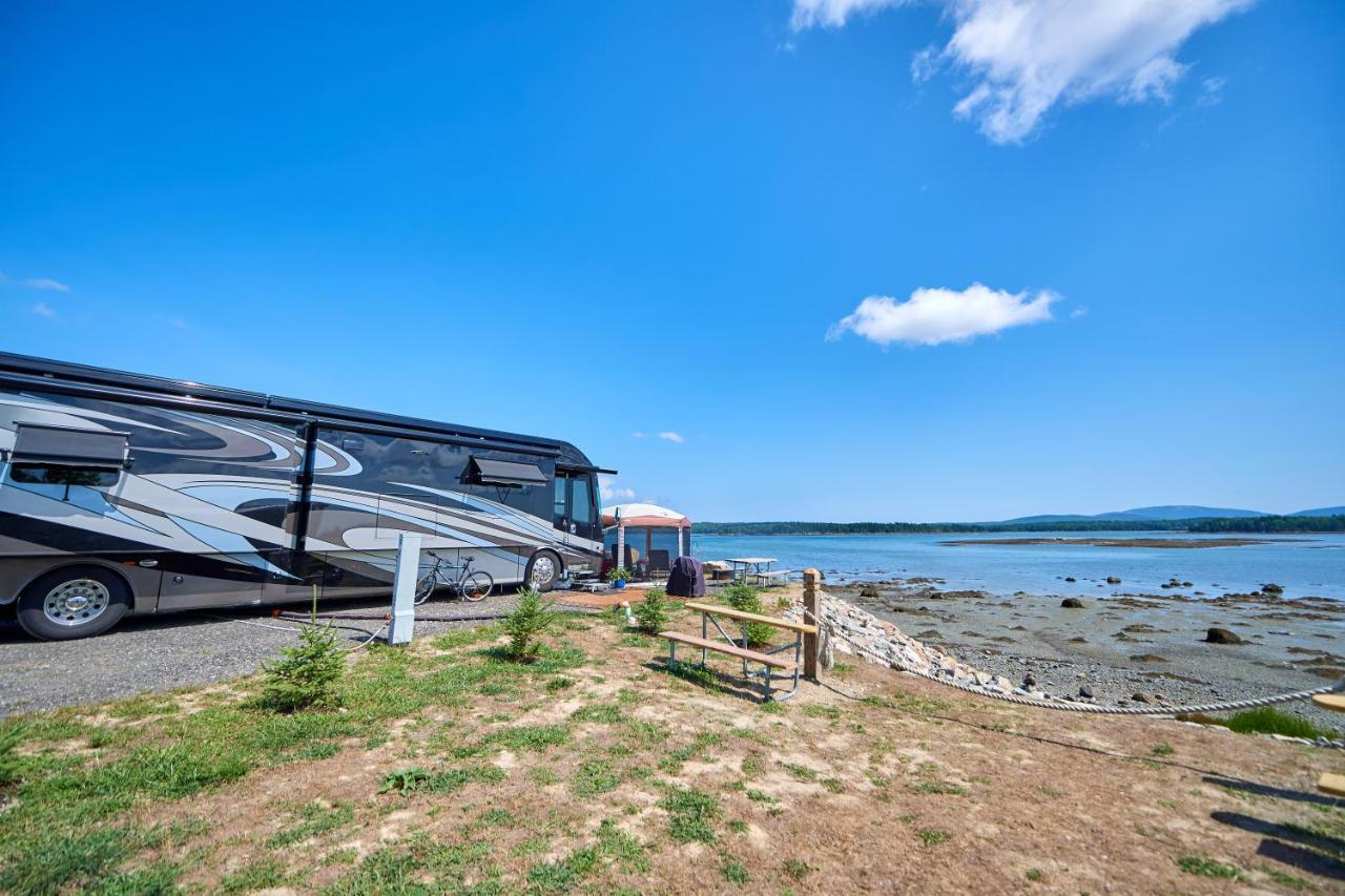 Narrows Too Camping Resort Loft Cottage 12 Trenton Bagian luar foto